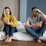 жінок і чоловіків, які шукають шляхи до емоційного відновлення